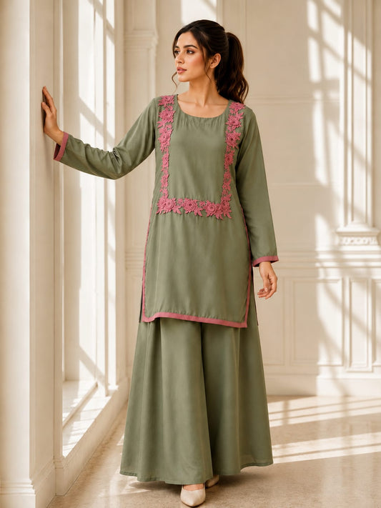 Women’s olive green 2-piece suit with pink floral detailing, soft Lilan fabric shirt and flapper trousers