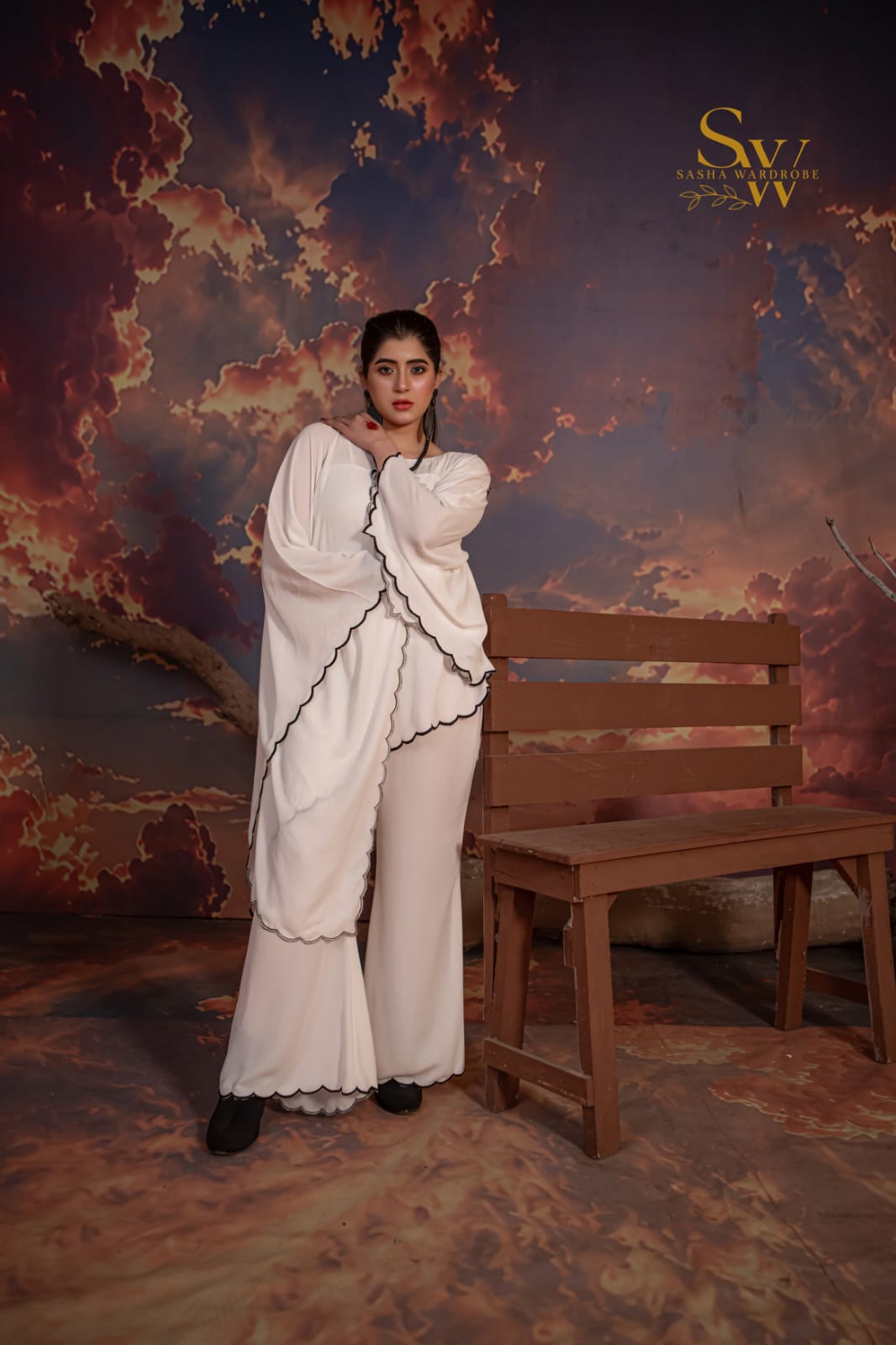 Elegant women’s 2-piece vintage georgette dress featuring intricate cutwork embroidery and bootcut trousers